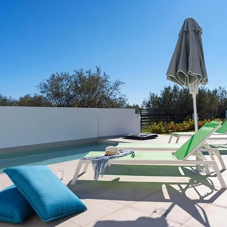 Domus Oliva Χαράκι