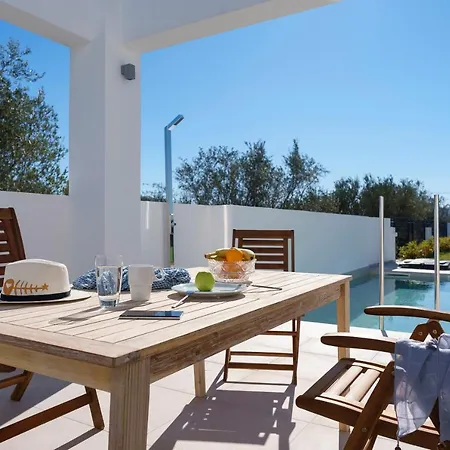 Domus Oliva بيت للعطل